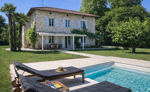 Villa in Saint-Jean-de-Marsacq, Nouvelle-Aquitaine, France 1