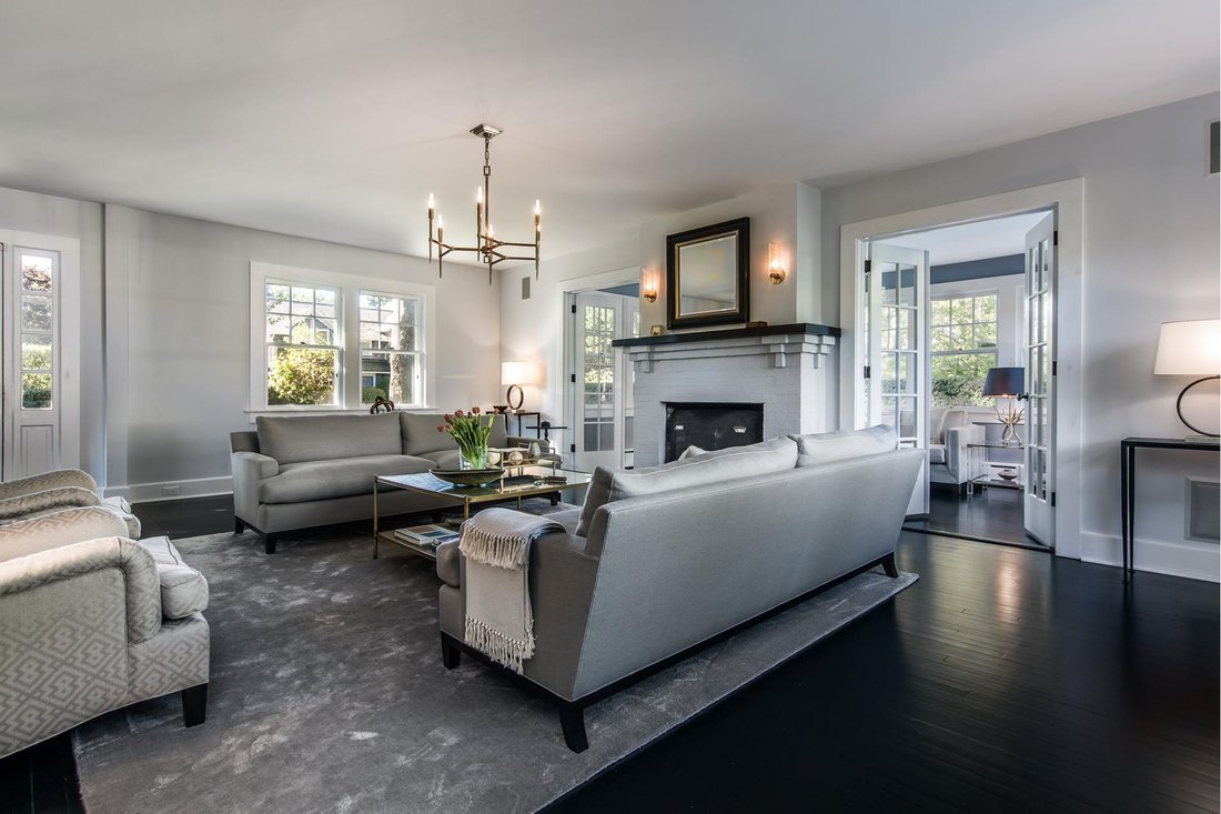East Hampton, New York, United States 5 - 16329760