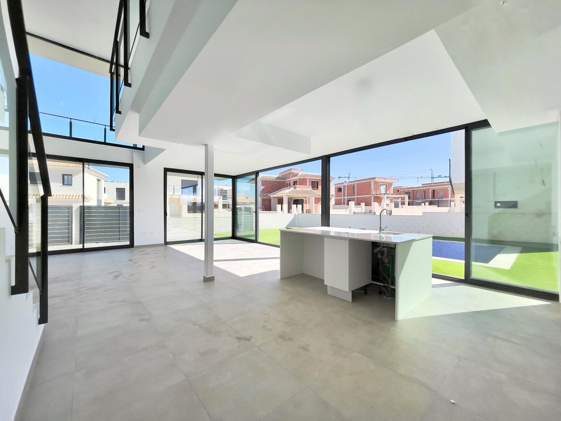 Villa in Santa Pola, Valencian Community, Spain 4 - 17730696