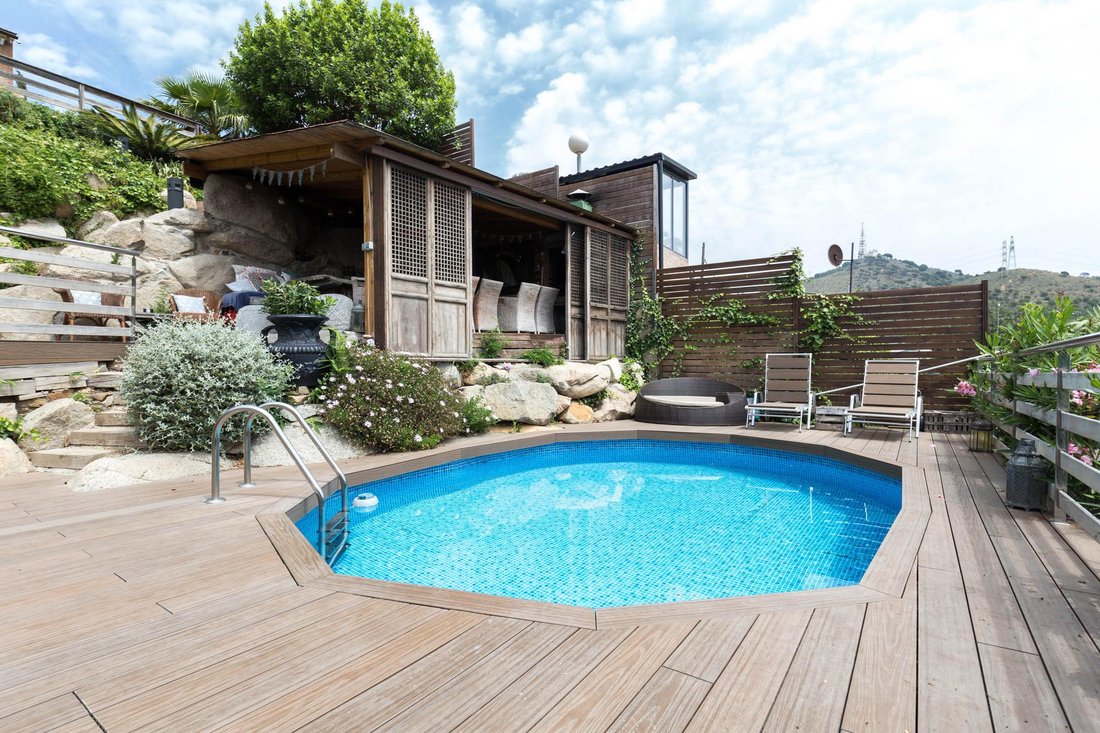 Villa in Esplugues de Llobregat, Catalonia, Spain 1 - 16988267