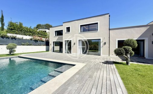 Villa à Les Indes les-Groulles, Mouans-Sartoux, France 1
