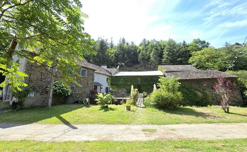 Villa in Luc-la-Primaube, Okzitanien, Frankreich 1
