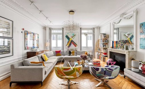 Apartment in Saint Thomas d'Aquin, Paris 7e Arrondissement, Paris 1