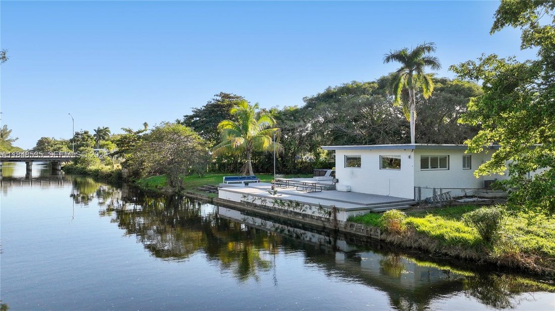 House in Miami, Florida, United States 1 - 16639509
