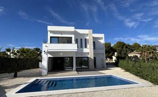 Villa in Benissa, Valencian Community, Spain 1