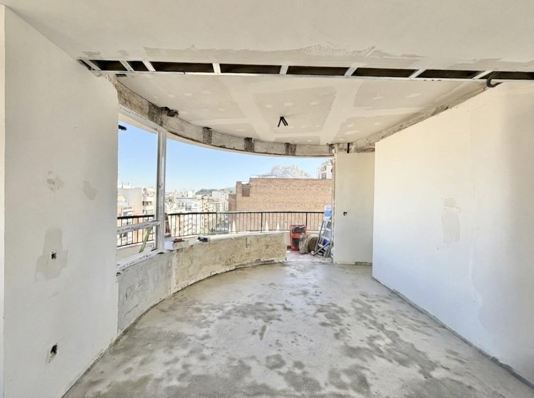 Apartment in Alicante, Valencian Community, Spain 2 - 17310437