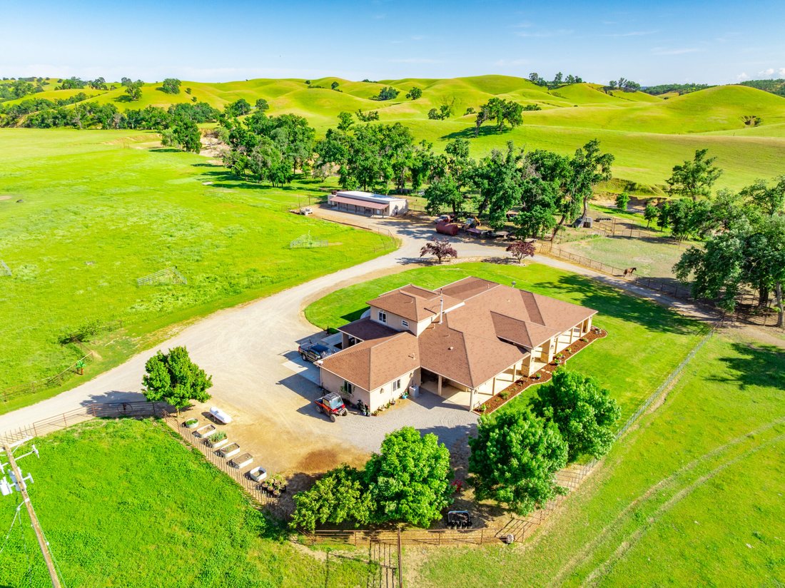 House in Red Bluff, California, United States 3 - 16368314