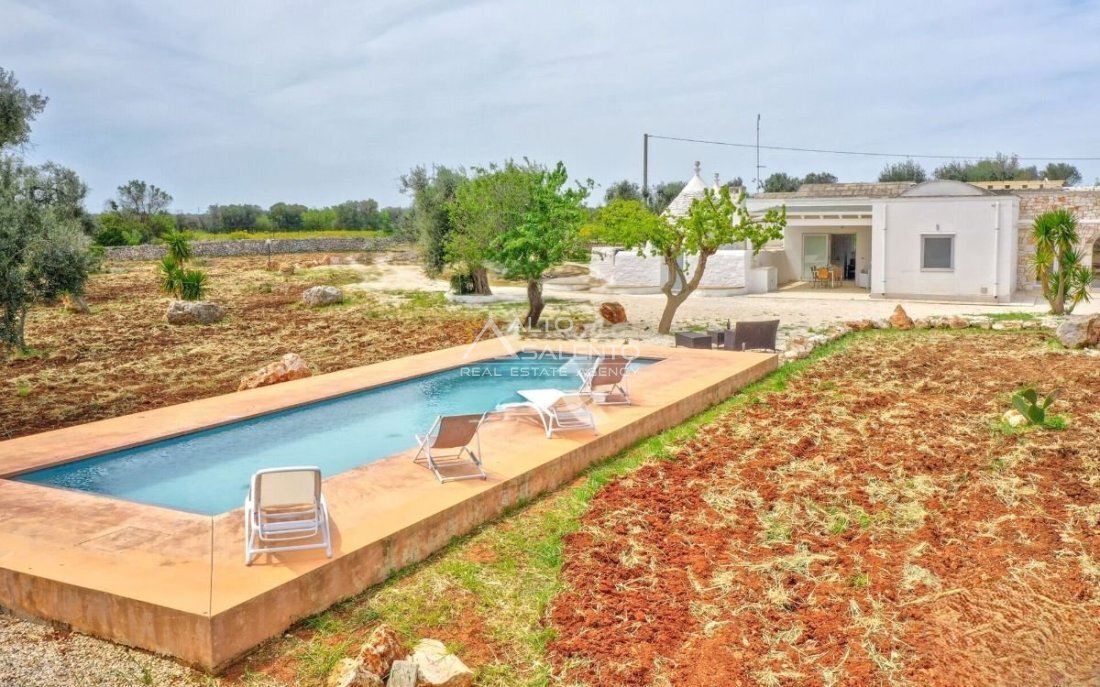 Villa en San Vito de los Normanni, Apulia, Italia 1 - 17798591