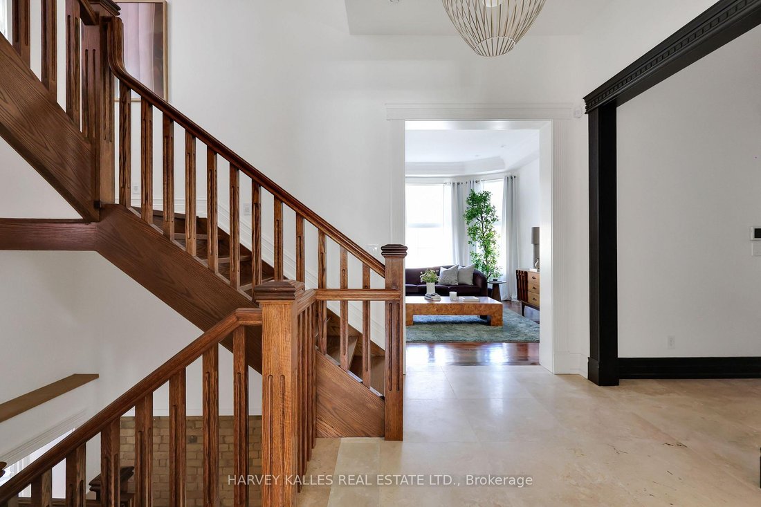 House in Toronto, Ontario, Canada 5 - 17801349