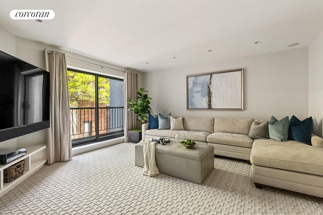 House in New York, New York, United States 4 - 17798028