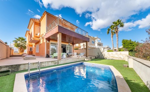 Villa in Alicante, Valencian Community, Spain 1