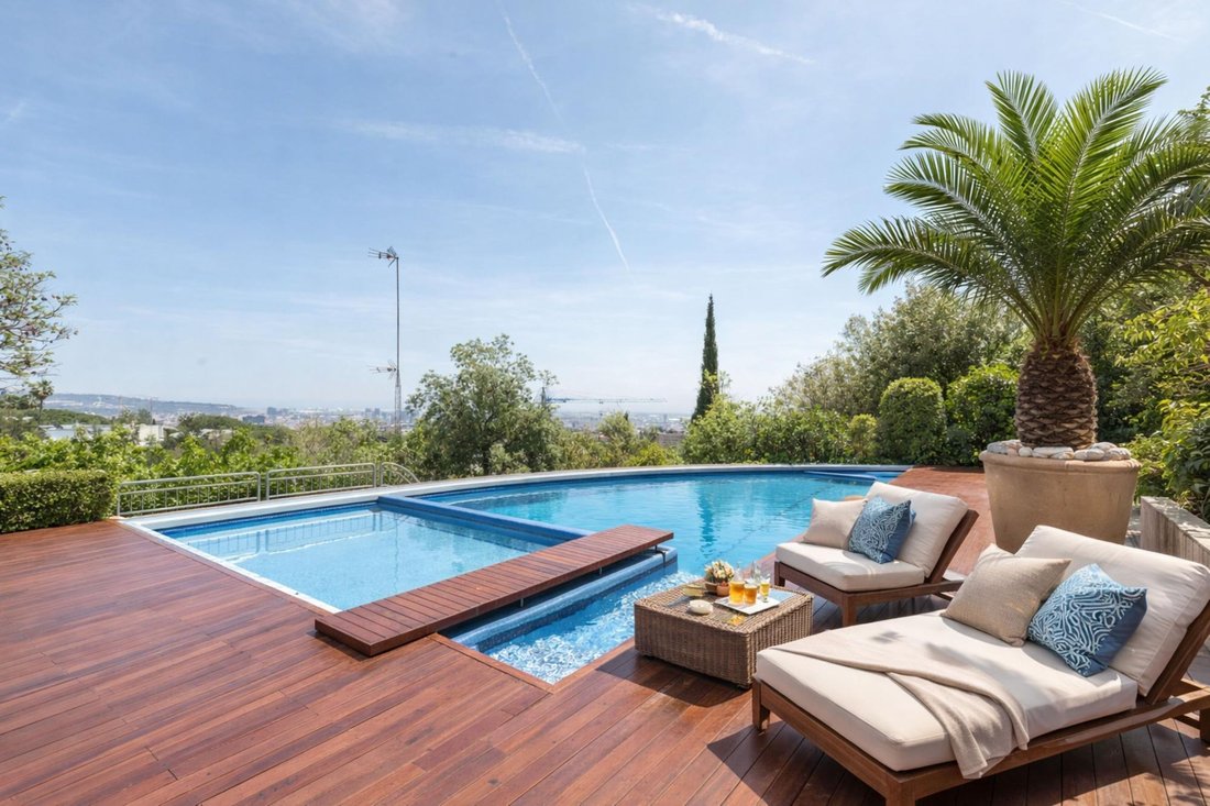 Villa in Esplugues de Llobregat, Catalonia, Spain 1 - 16988072