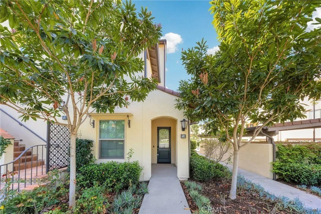 Condo in Irvine, California, United States 3 - 17227015