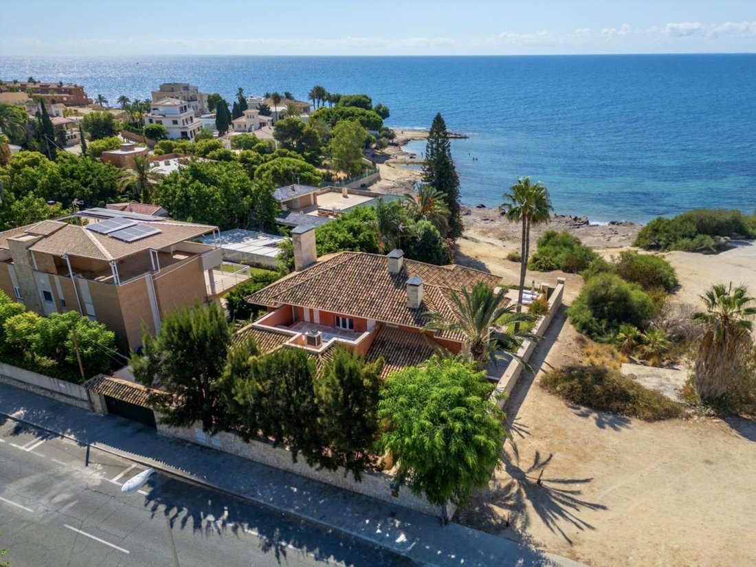 Villa in Alicante, Valencian Community, Spain 1 - 16988232