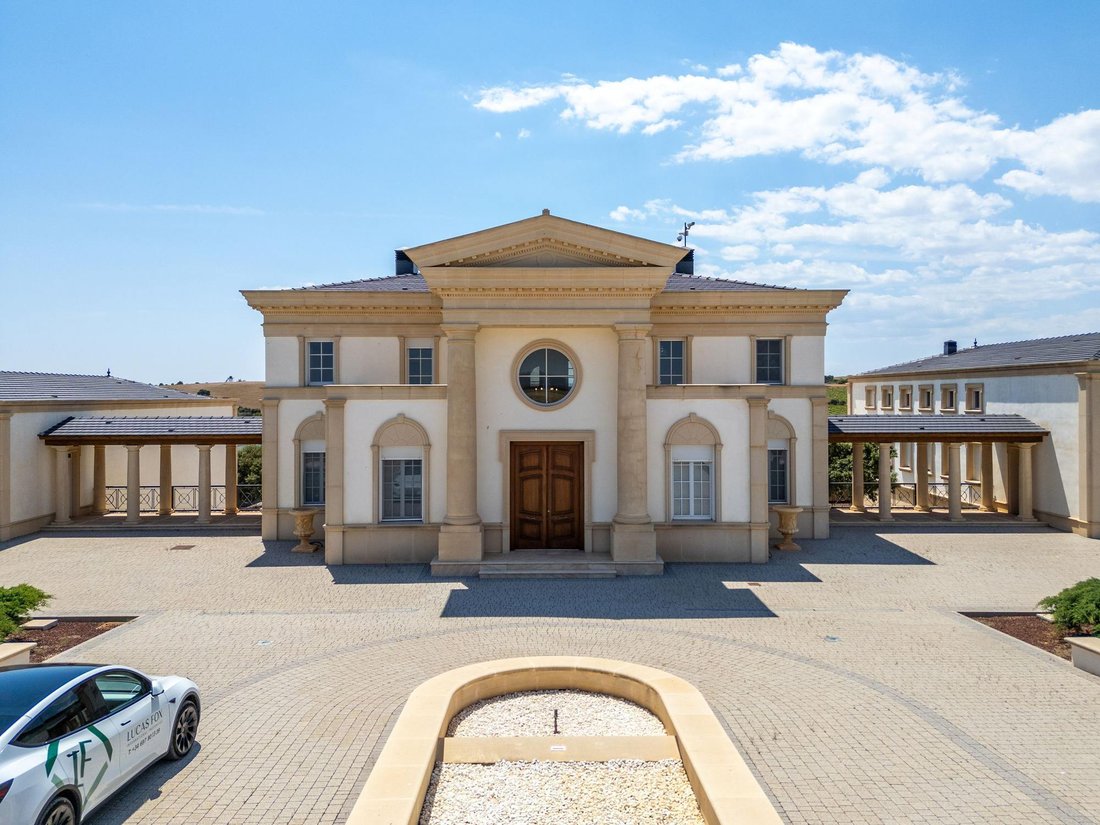 Country House in Lezuza, Castile-La Mancha, Spain 1 - 16988584