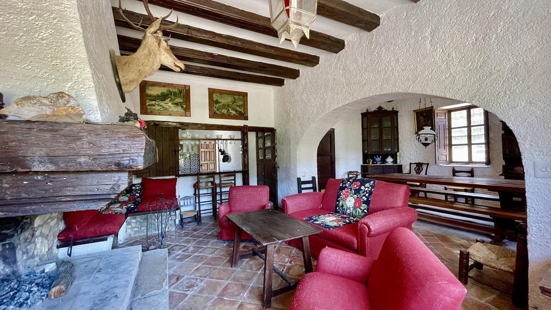 Villa in Monover, Valencian Community, Spain 4 - 16988780