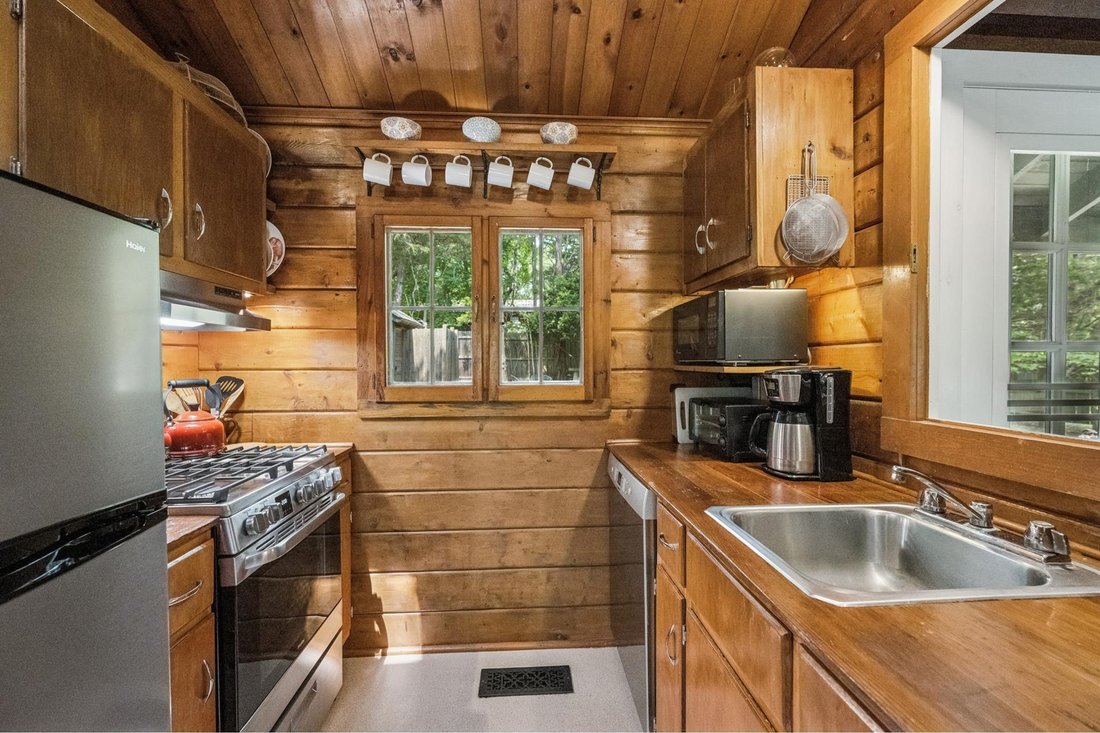 Springs, New York, United States 5 - 15879440