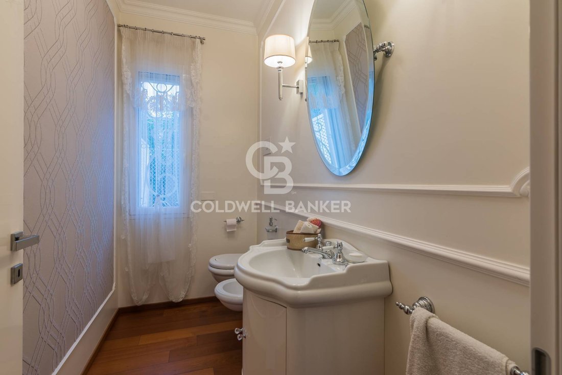 Villa in Park, Riccione, Emilia-Romagna 2 - 17801254