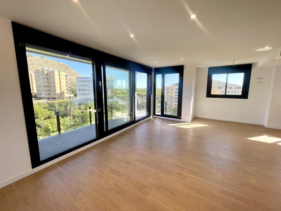 Apartment in Alicante, Valencian Community, Spain 4 - 16988803