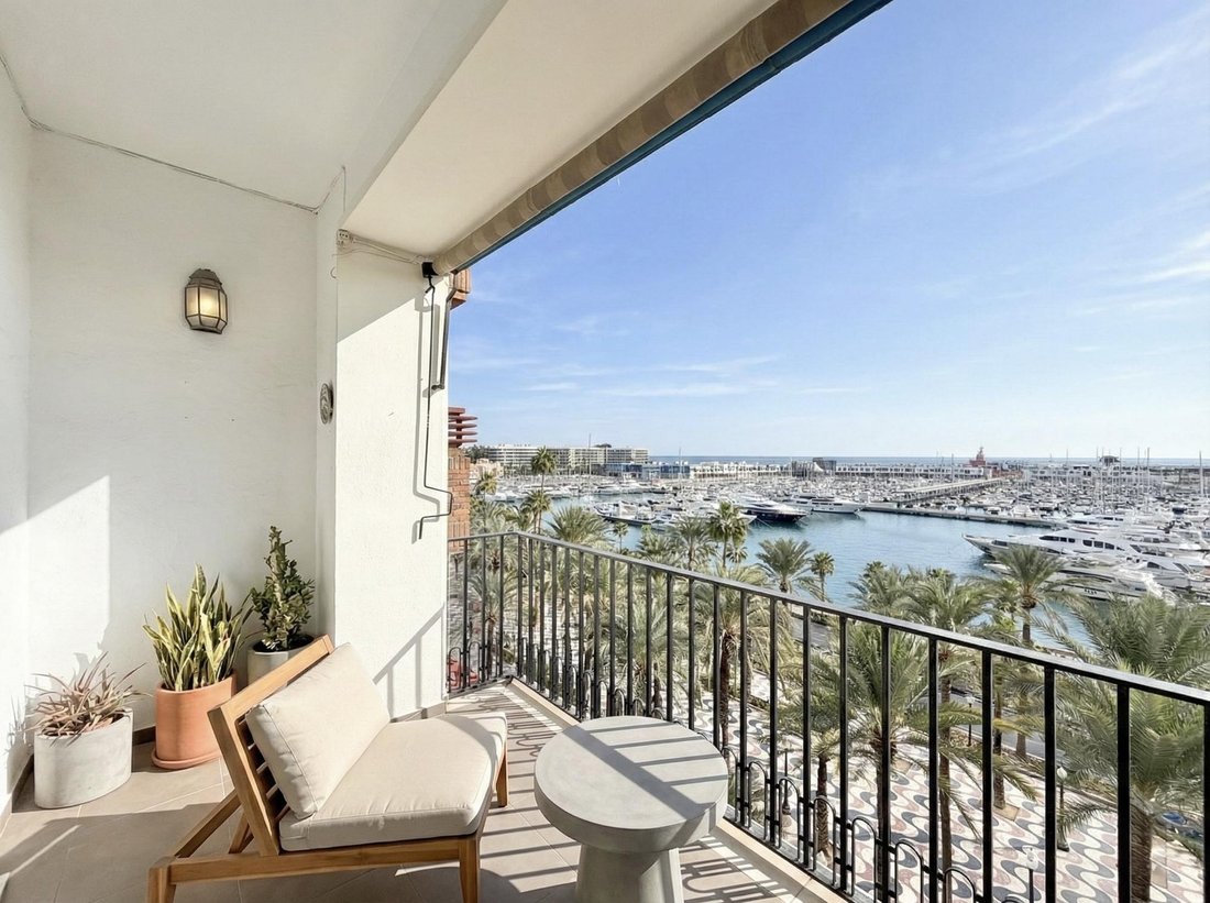 Apartment in Alicante, Valencian Community, Spain 1 - 16987732