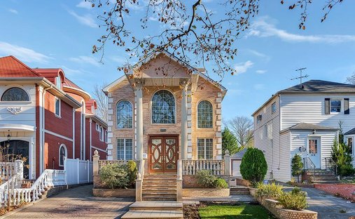 House in New York, New York, United States 1