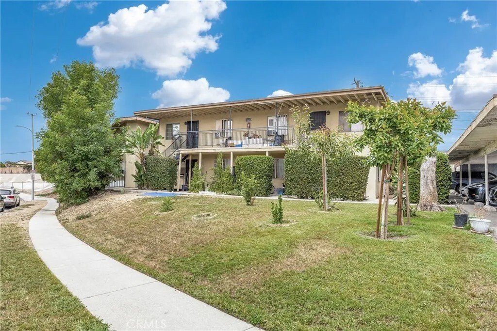 Rowland Heights, California, United States 3 - 17795354