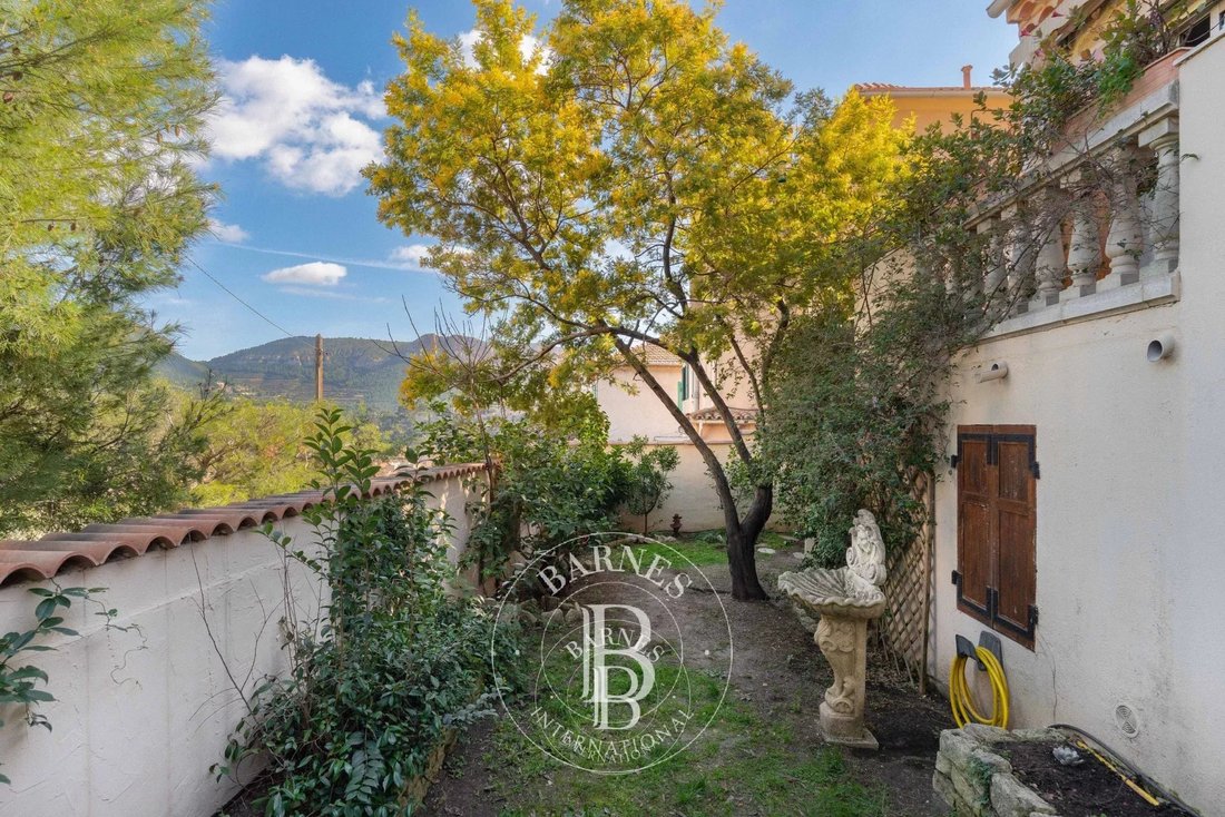 House in Grande Couronne, Cassis, France 3 - 13538463