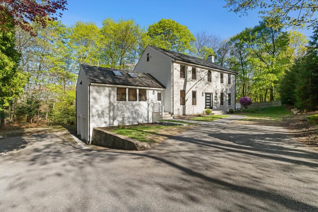 House in Wellesley, Massachusetts, United States 3 - 17801658