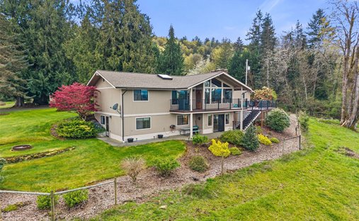 House in Mossyrock, Washington, United States 1