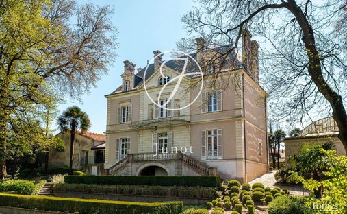Haus in Saint-Fiacre-sur-Maine, Pays de la Loire, Frankreich 1