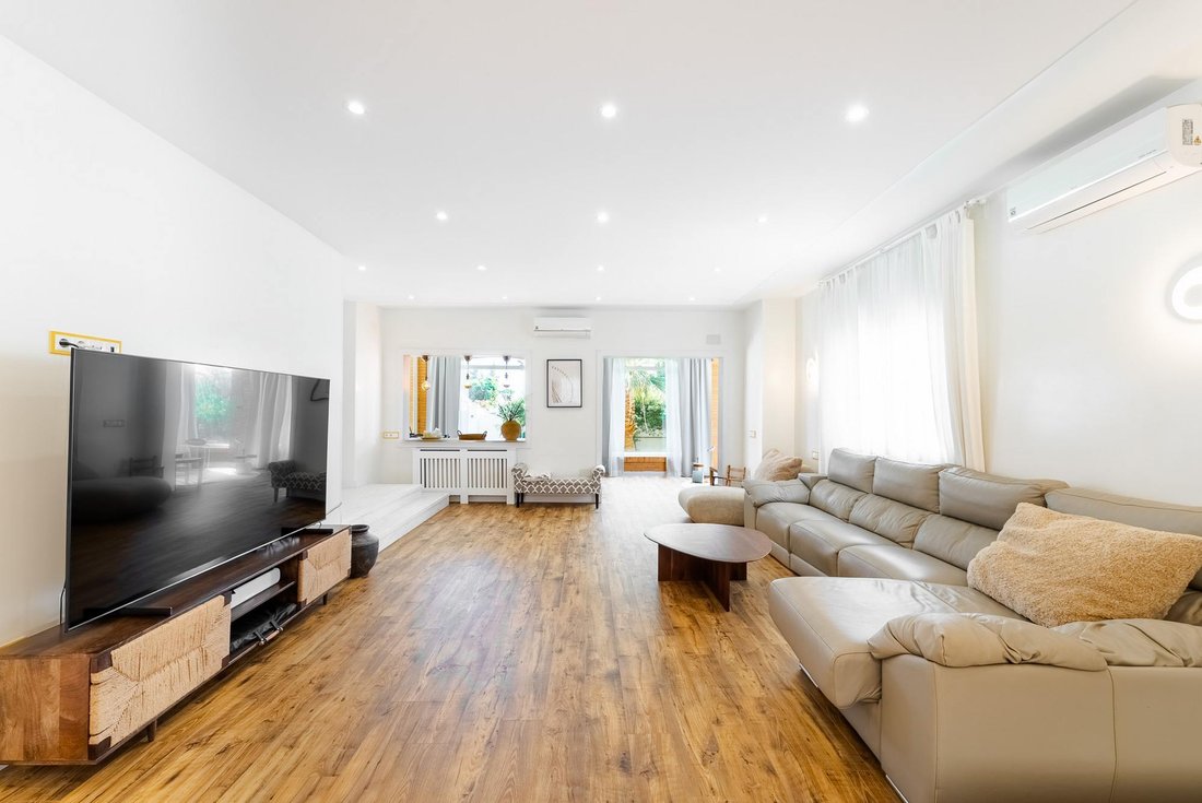 Villa in San Juan de Alicante, Valencian Community, Spain 3 - 16988036