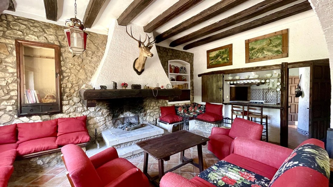 Villa in Monover, Valencian Community, Spain 1 - 16988780