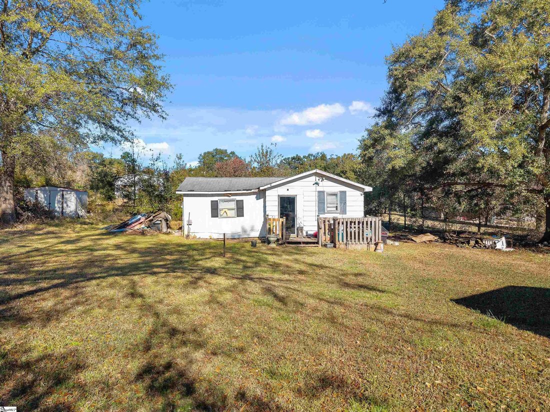 Greer, South Carolina, United States 4 - 17793975