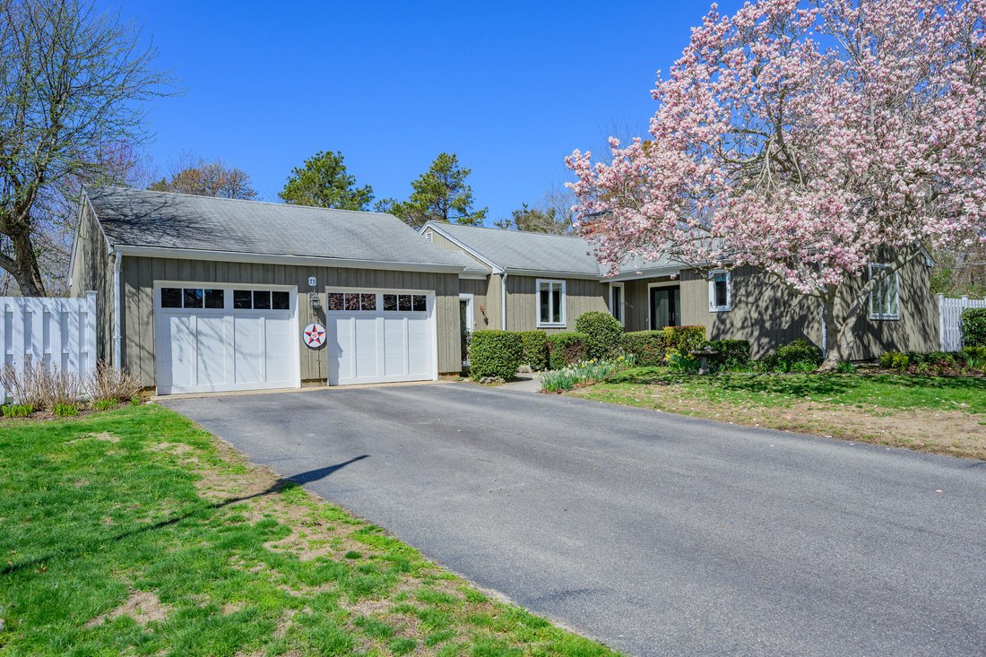 House in Barnstable, Massachusetts, United States 1 - 17795032