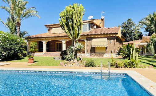 Villa in Alicante, Valencian Community, Spain 1