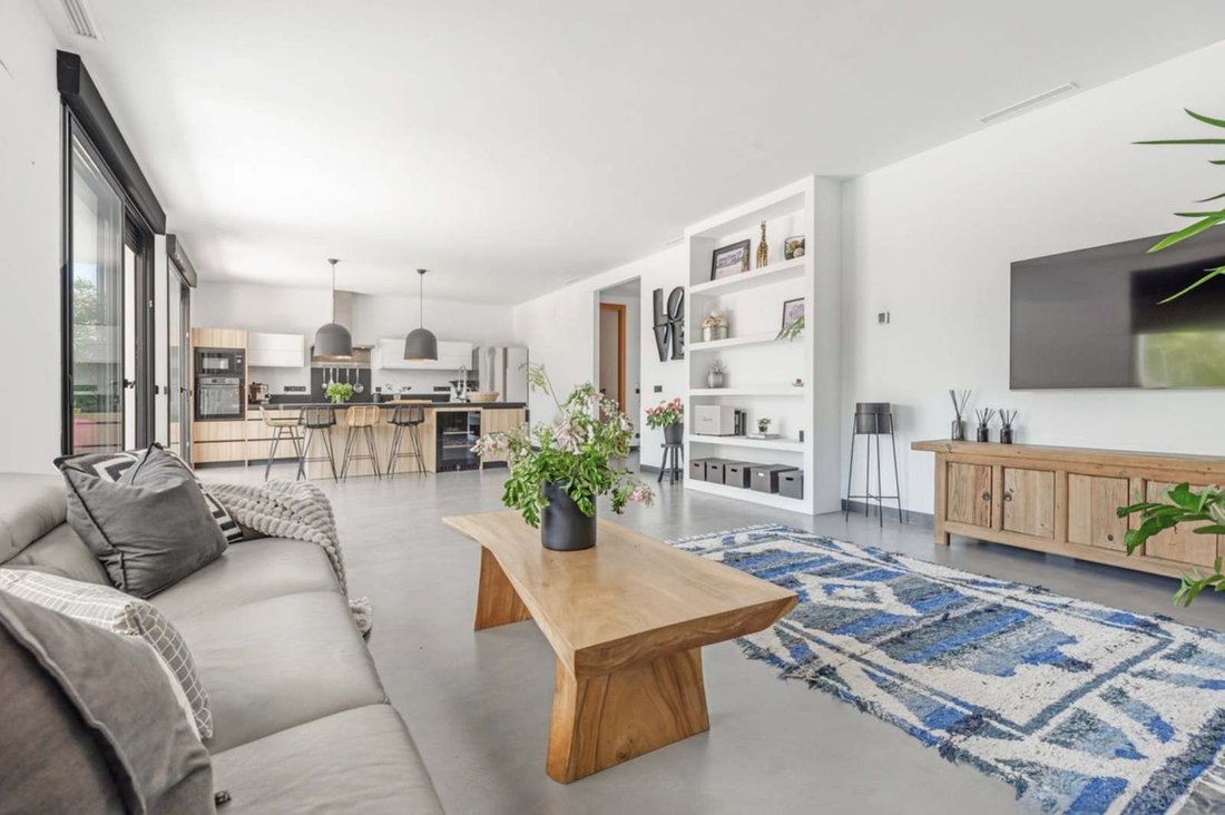 Villa in San Juan de Alicante, Valencian Community, Spain 1 - 17531378