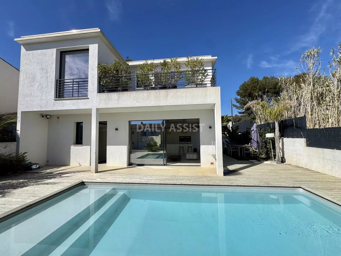 Villa in France 2 - 17795664