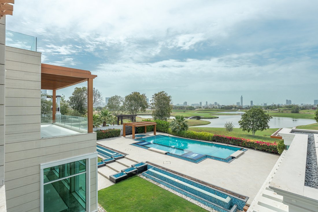 Villa a Emirates Hills, Emirato di Dubai, Emirati Arabi Uniti 2 - 17797324