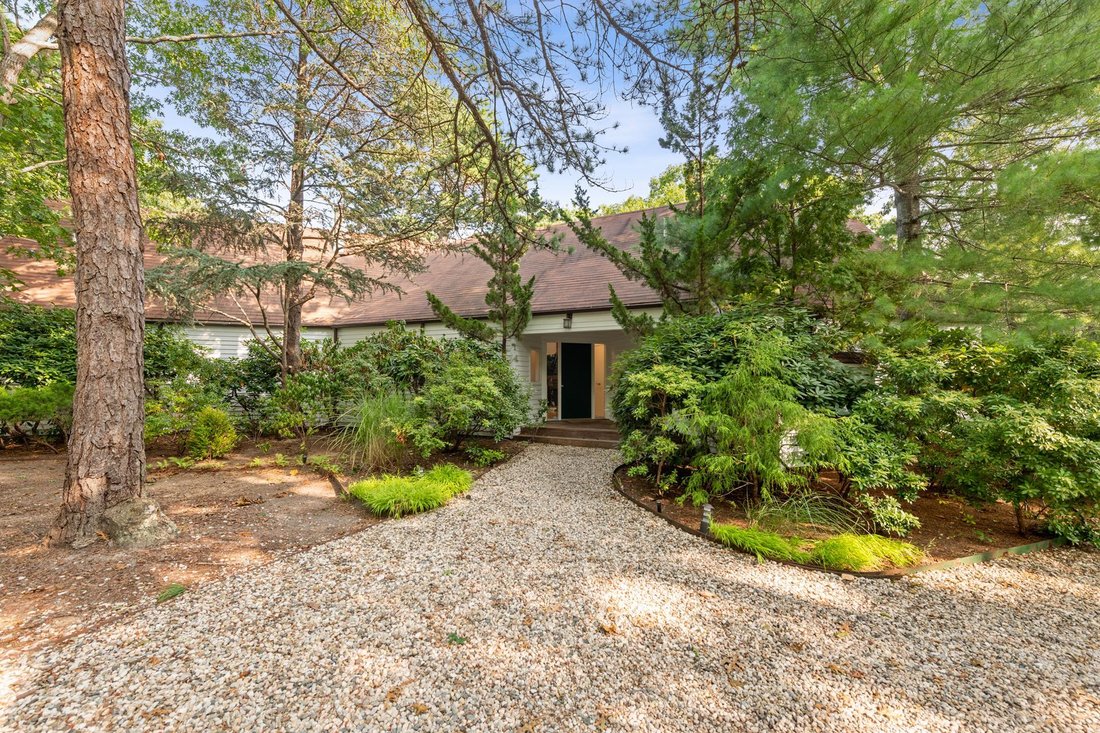 East Hampton, New York, United States 1 - 15879090