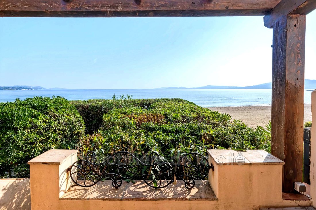 Villa à Grimaud, Provence-Alpes-Côte d'Azur, France 1 - 15269480