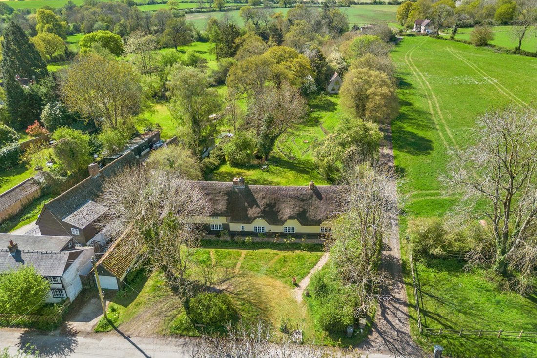 House in Ardeley, England 3 - 17796507