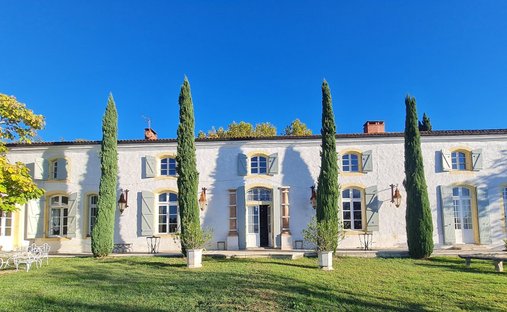 Villa in Port-Sainte-Marie, Nouvelle-Aquitaine, France 1