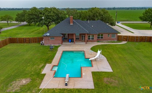 House in Seguin, Texas, United States 1