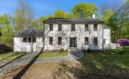 House in Wellesley, Massachusetts, United States 1
