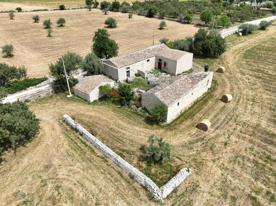 House in Cava d'Ispica - Pietre Nere, Modica, Sicily 1 - 17800804