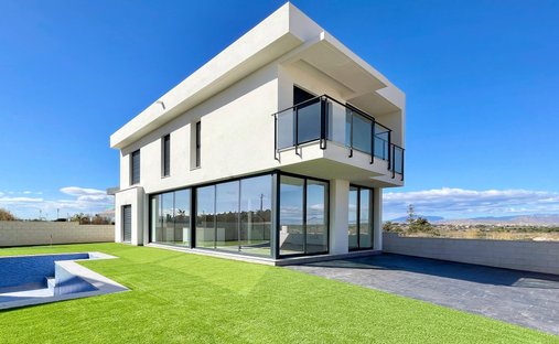 Villa in Santa Pola, Valencian Community, Spain 1