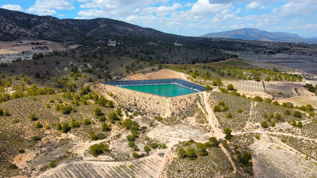 Farm Ranch in el Pinos / Pinoso, Valencian Community, Spain 2 - 16988517