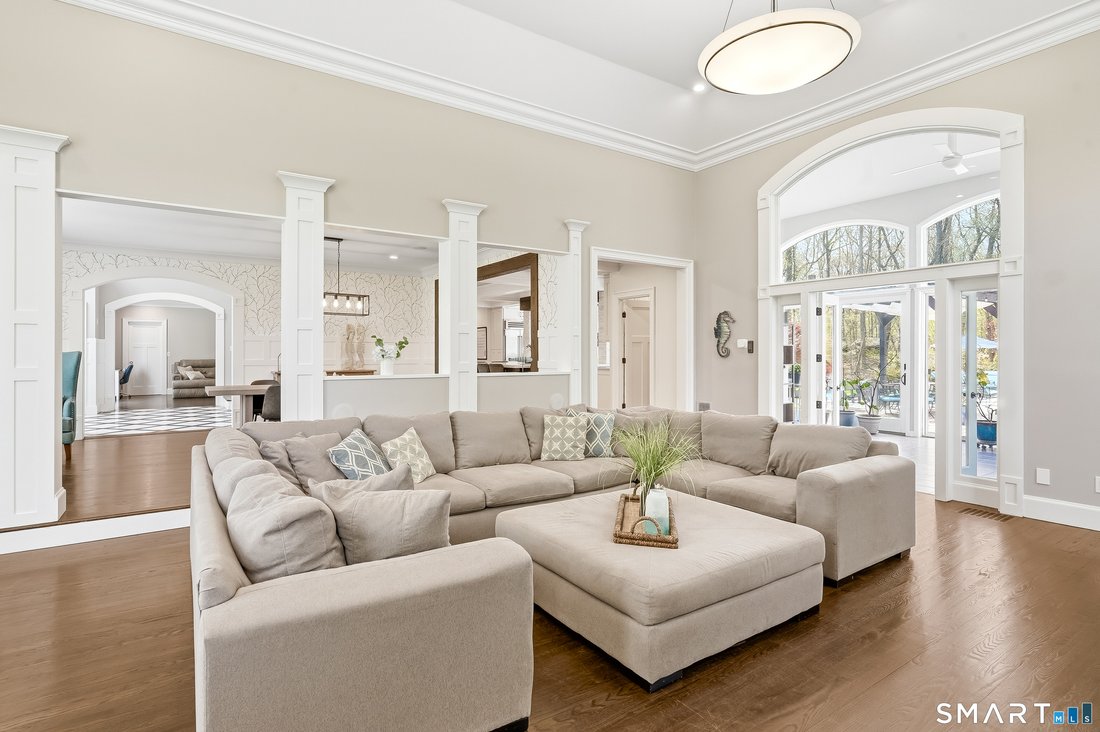 House in Trumbull, Connecticut, United States 5 - 17797955