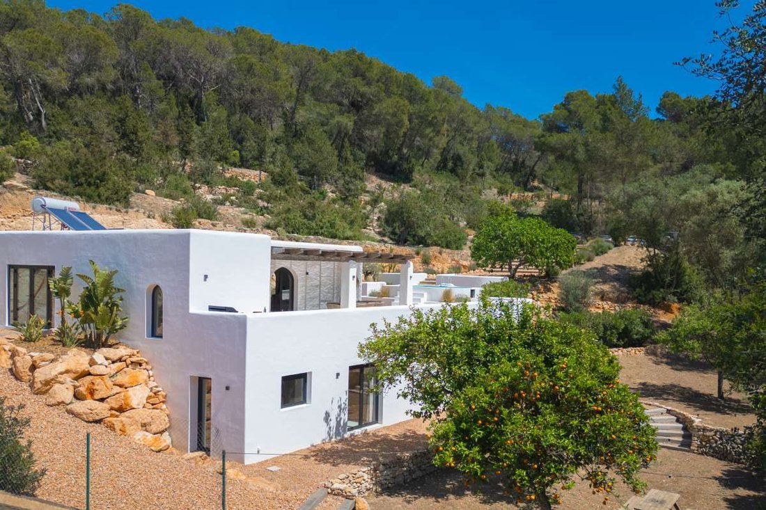 Villa in Santa Eularia des Riu, Balearic Islands, Spain 1 - 17796352