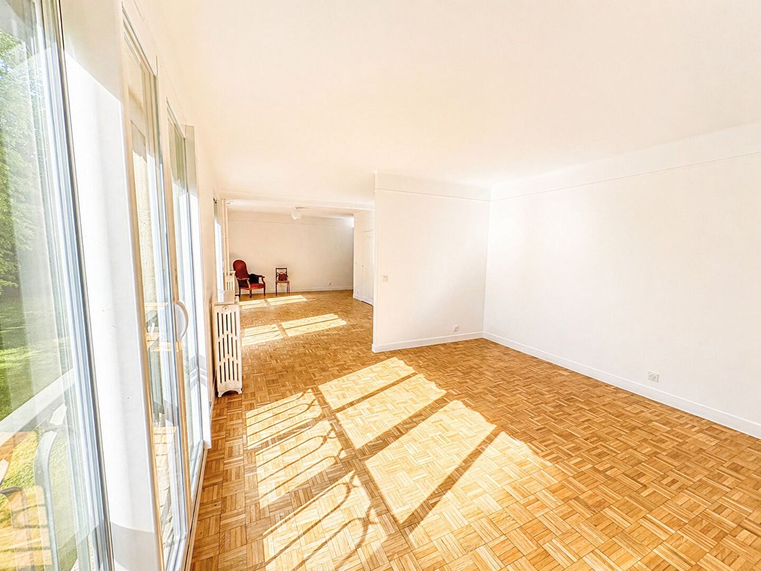Apartment in Forêt de Fausses Reposes, Ville-d'Avray, France 2 - 17799195